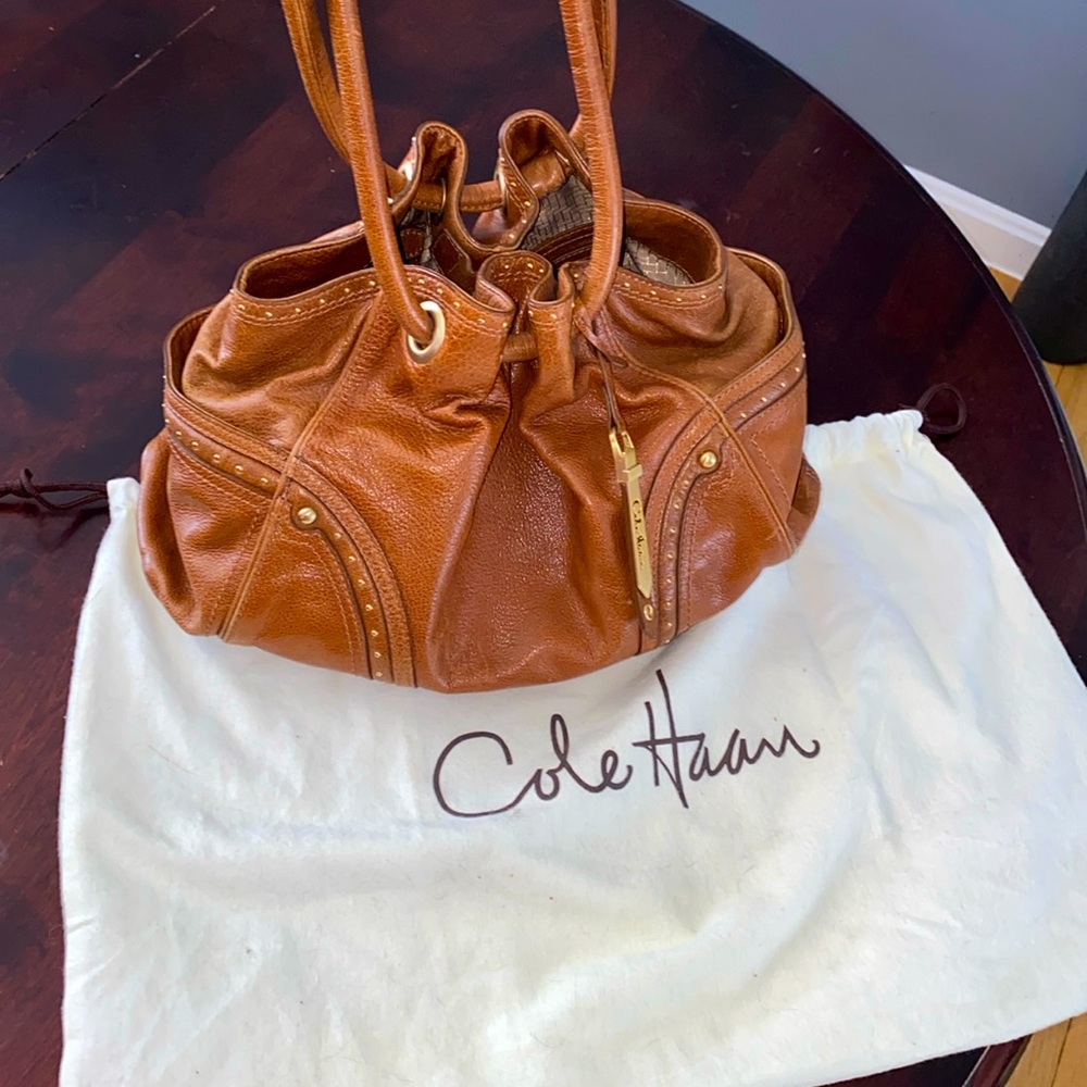 Gorgeous Vintage 2000s Cole Hahn Cognac Leather Hobo Bag with Gold Accents